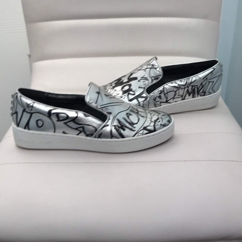 Michael Kors Keaton Leather Slip On Sneakers, 5.5 - Picture 7 of 9